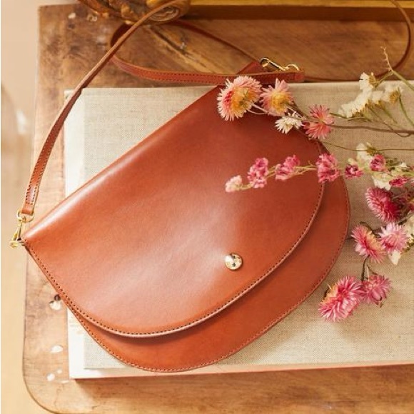 Sezane Handbags - Sezane POCHETTE ERNEST